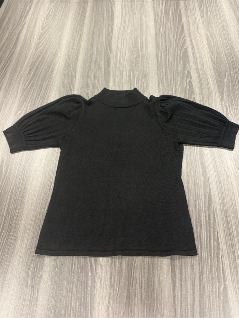 Tahari Black Puff Short Sleeve Pullover Knit Top Women’s Size XS